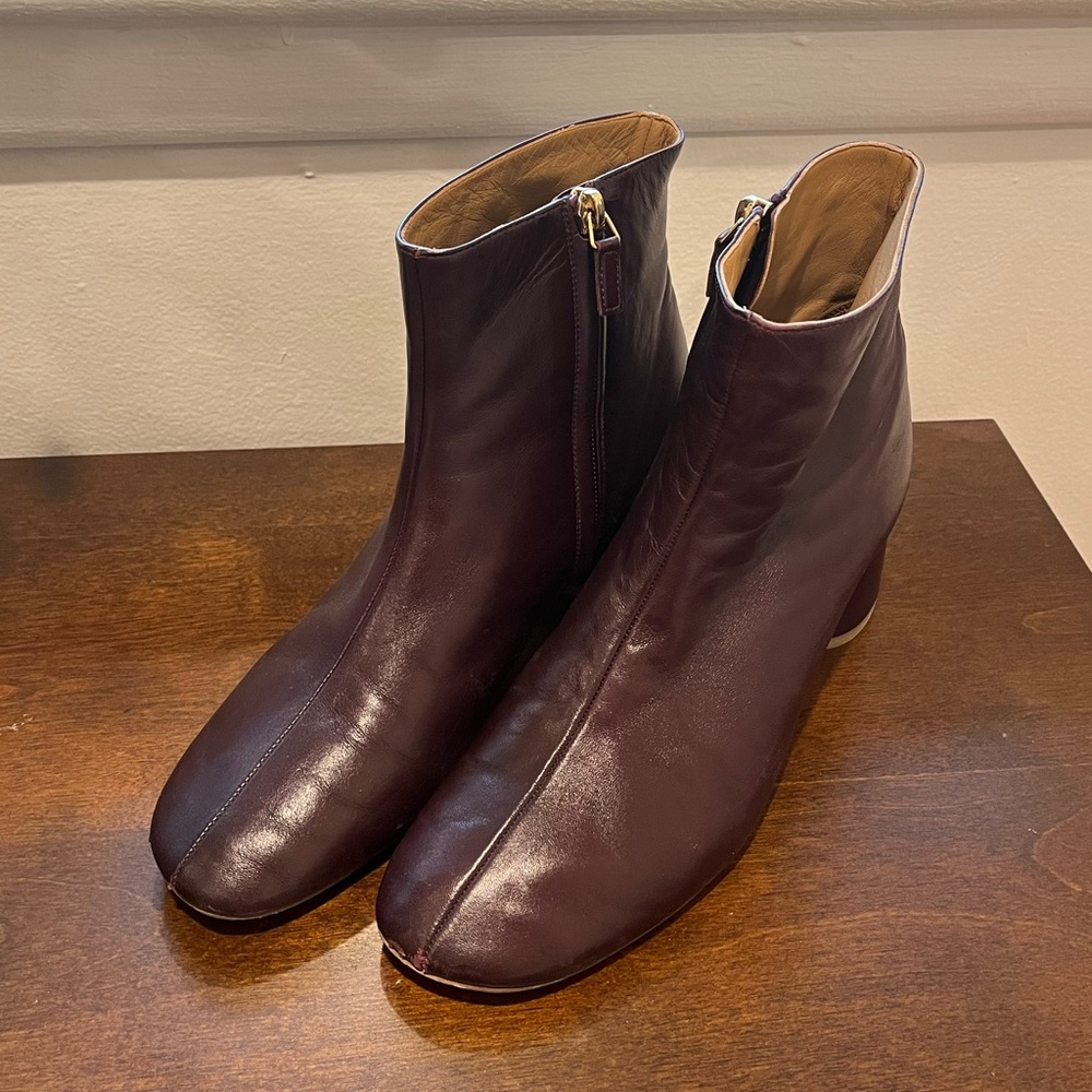 Mansur Gavriel Boots